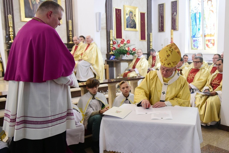 Poświęcenie kościoła pw. św. Faustyny Kowalskiej w Ostródzie