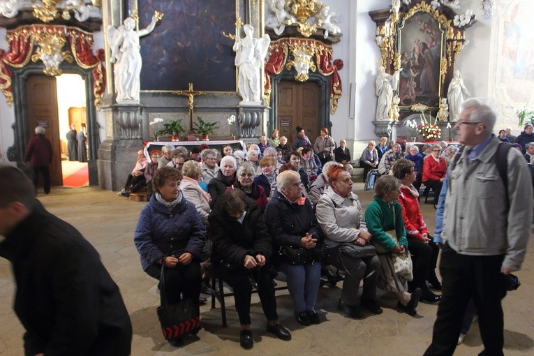 Żywy Różaniec u Matki