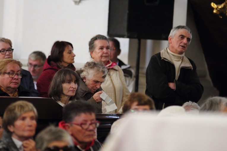 Żywy Różaniec u Matki