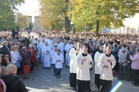 Pielgrzymka różańcowa do Rokitna