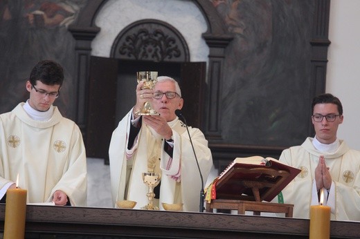 Nowy wystrój kaplicy w śląskim seminarium