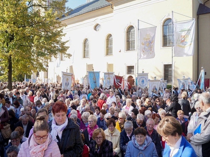 Różańcowa pielgrzymka do Rokitna