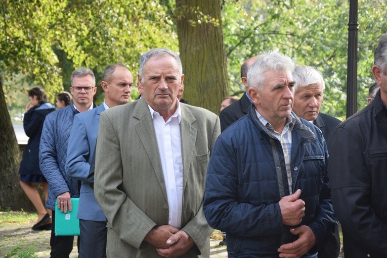 Procesja różańcowa w Wysokienicach