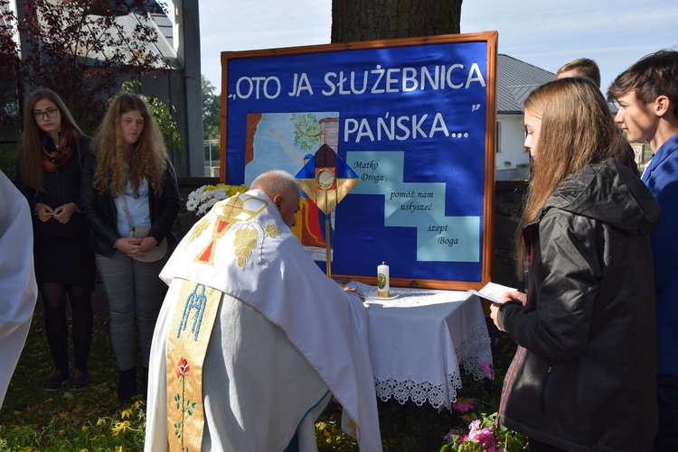 Procesja różańcowa w Wysokienicach