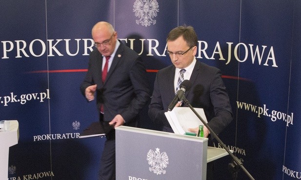 Min. Ziobro: To największa łapówka w historii