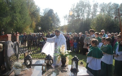 Poświęcenie pomnika dziecka utraconego