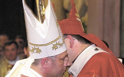 ►	Święceń biskupich ks. Arturowi Mizińskiemu udzielił abp Józef Życiński.