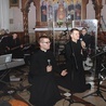 Oprawę muzyczną spotkania przygotował zespół księży  Jak Najbardziej.