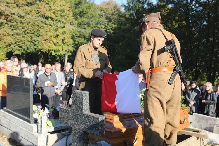 Pogrzeb śp. Moniki Prochot z Międzybrodzia Bialskiego