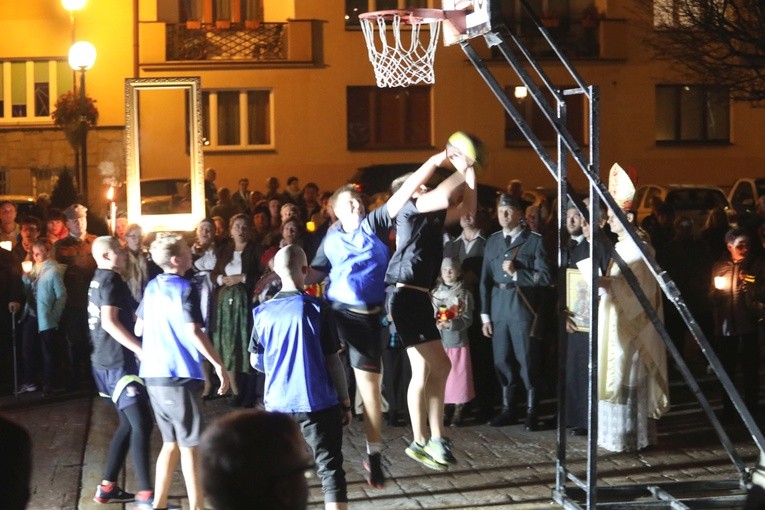 Różańcowa procesja w Czechowicach-Dziedzicach - 2018