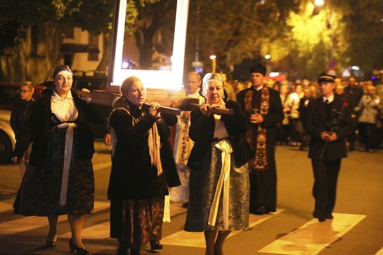 Różańcowa procesja w Czechowicach-Dziedzicach - 2018