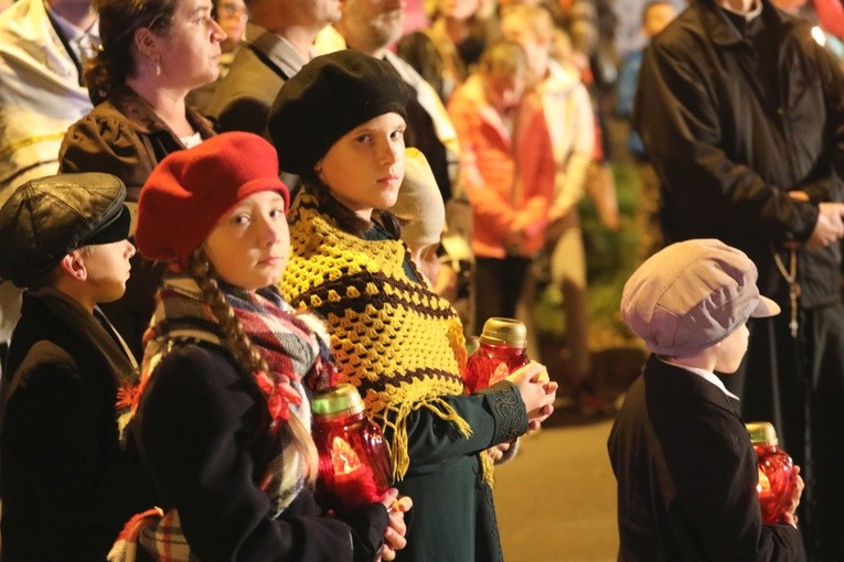 Różańcowa procesja w Czechowicach-Dziedzicach - 2018