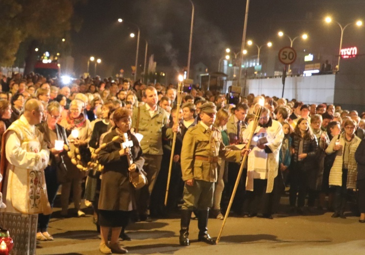 Różańcowa procesja w Czechowicach-Dziedzicach - 2018