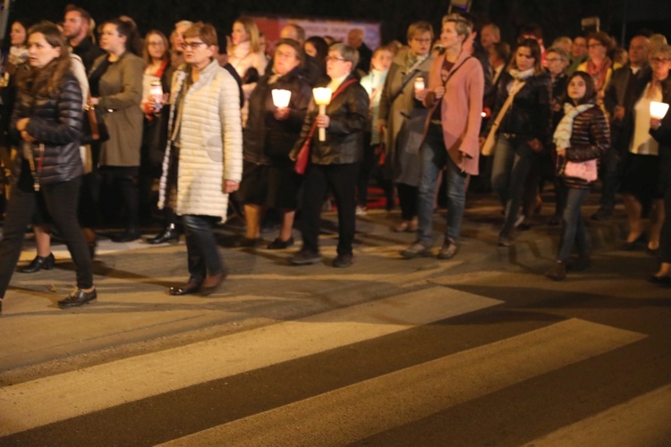 Różańcowa procesja w Czechowicach-Dziedzicach - 2018