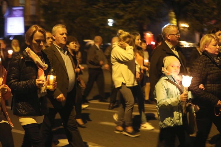 Różańcowa procesja w Czechowicach-Dziedzicach - 2018