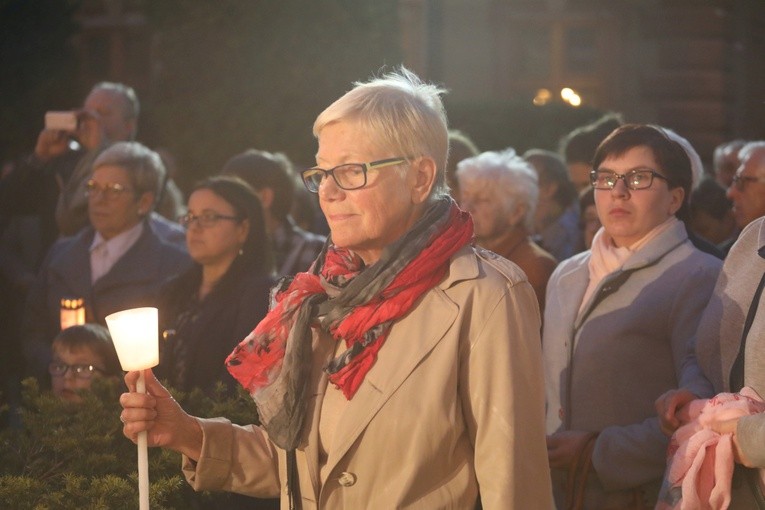 Różańcowa procesja w Czechowicach-Dziedzicach - 2018