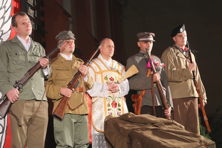 Różańcowa procesja w Czechowicach-Dziedzicach - 2018