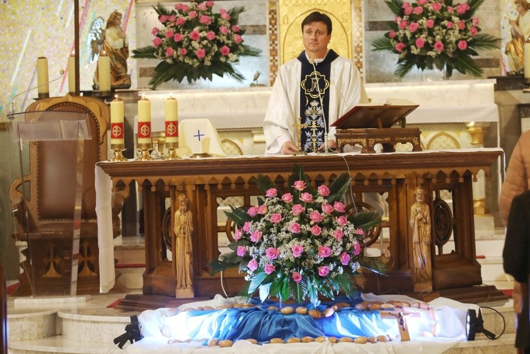 Różańcowa procesja w Czechowicach-Dziedzicach - 2018