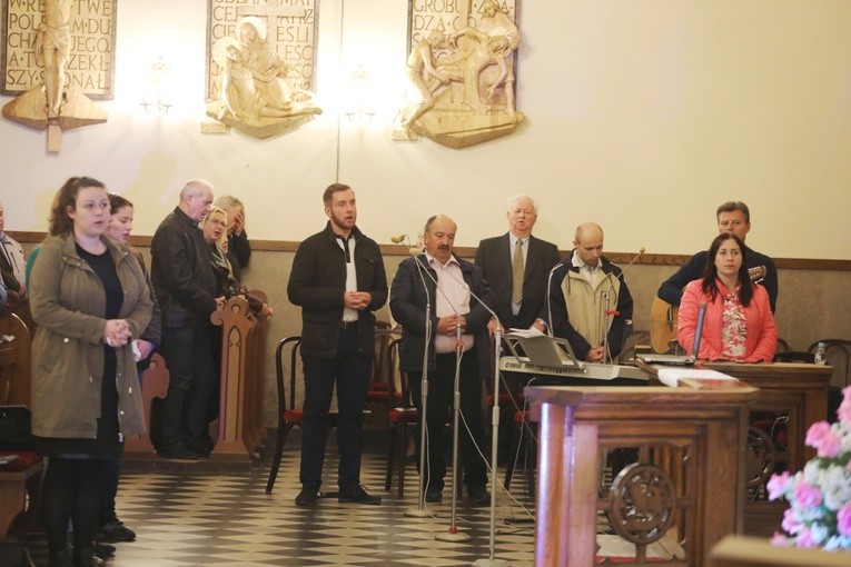 Różańcowa procesja w Czechowicach-Dziedzicach - 2018