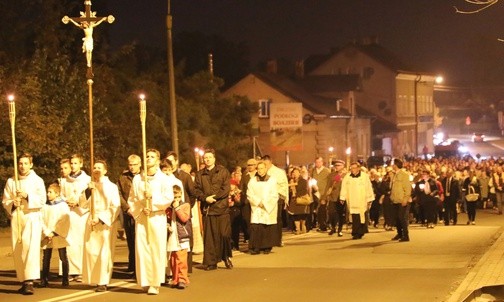 Czechowickim różańcowym szlakiem ku Niepodległej