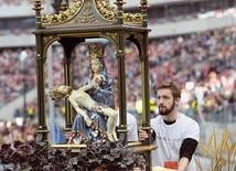 Rozpoczęcie Stadionu Młodych, w którym wzięło udział ok. 40 tys. ludzi z całej Polski. 6.10.2018 PGE Narodowy Warszawa