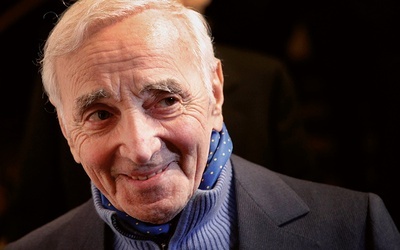 Charles Aznavour (1924–2018) był jednym z najwybitniejszych europejskich piosenkarzy.