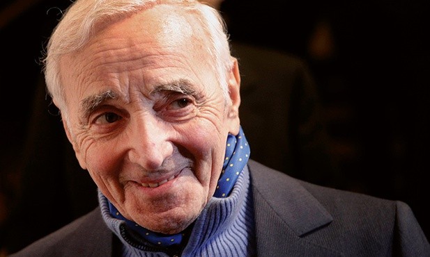Charles Aznavour (1924–2018) był jednym z najwybitniejszych europejskich piosenkarzy.