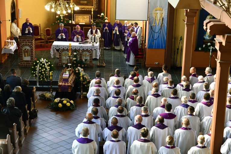 Pogrzeb śp. ks. Władysława Nowickiego