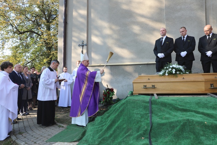 Pogrzeb ks. kan. Henryka Langforta w Lesznej Górnej