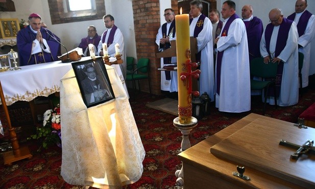 Pożegnanie śp. ks. Józefa Lubszczyka
