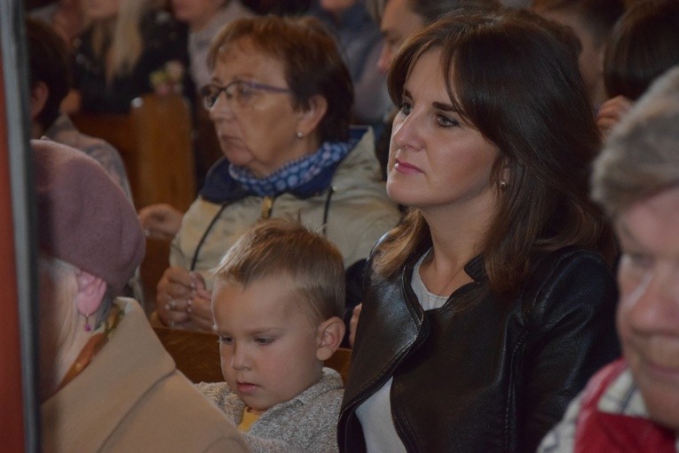 Różaniec w Boguszycach