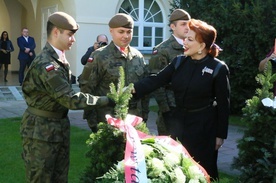 Georgette Mosbacher ambasador USA w Polsce dziękuje polskim żołnierzom