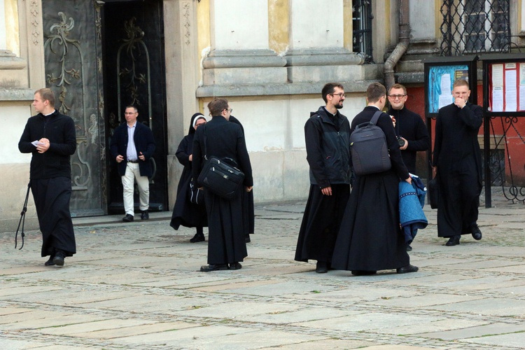 Jadwiżańska pielgrzymka powołanych do kapłaństwa i życia konsekrowanego