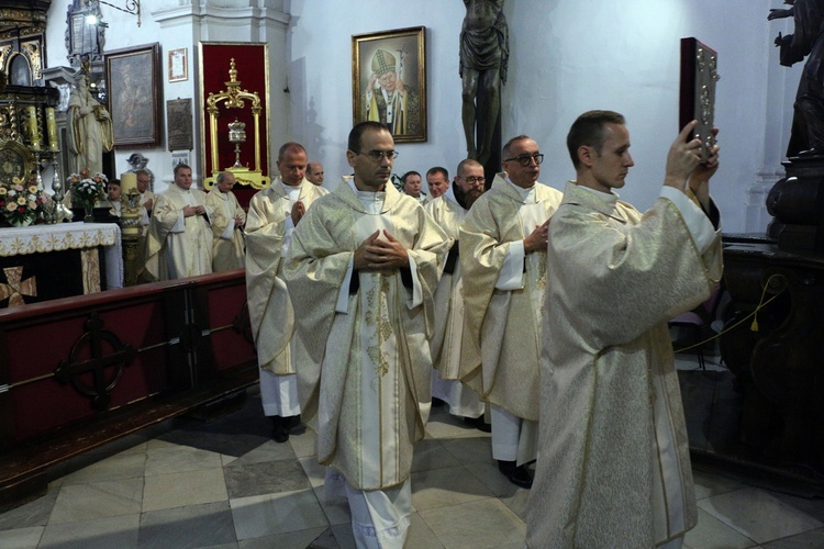 Jadwiżańska pielgrzymka powołanych do kapłaństwa i życia konsekrowanego