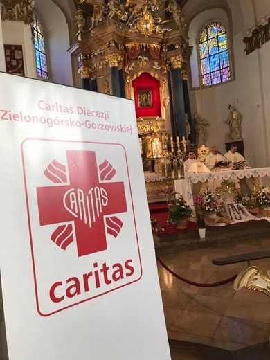Piknik Caritas w Rokitnie "Razem przez pokolenia"