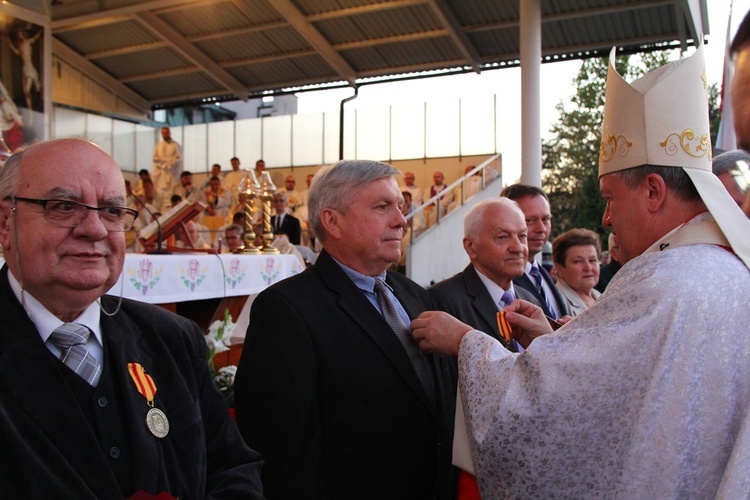 Pielgrzymka trzebnicka 2018 - medale św. Jadwigi Śląskiej