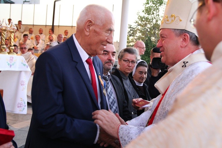 Pielgrzymka trzebnicka 2018 - medale św. Jadwigi Śląskiej