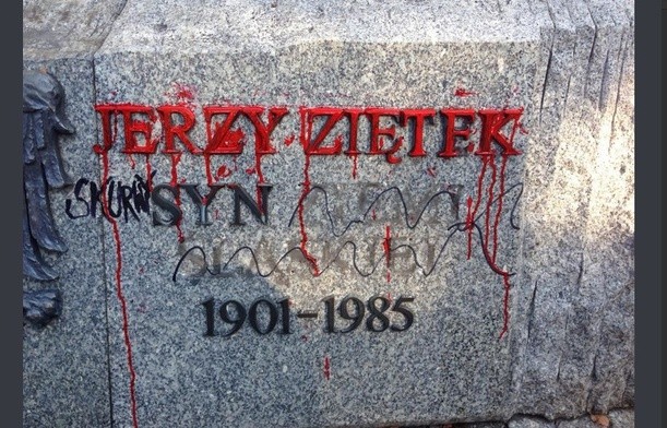 Na wiecu kandydata na prezydenta Katowic uszkodzono pomnik Jerzego Ziętka 