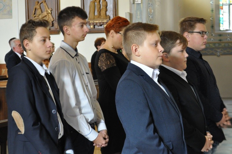 Nowy sztandar dla szkoły w Orszymowie