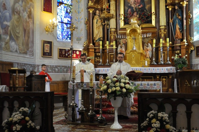 Nowy sztandar dla szkoły w Orszymowie