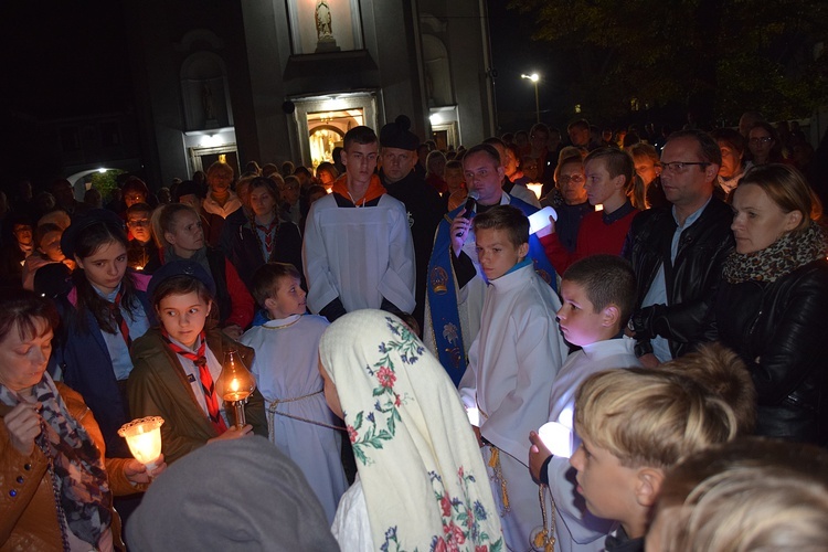 Nabożeństwo fatimskie w Rawie Maz.