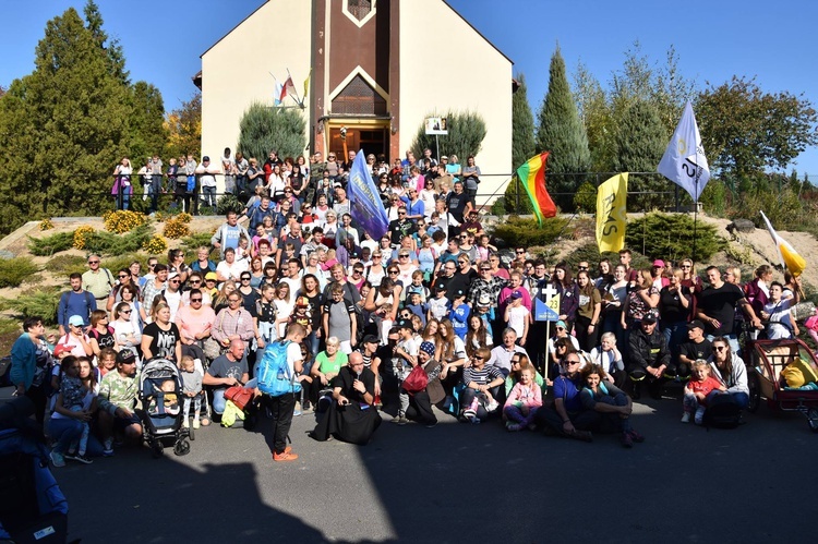 Pielgrzymka trzebnicka 2018 - cz. 12 - Oborniki Śląskie