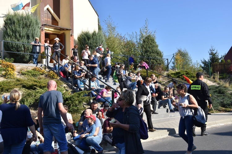 Pielgrzymka trzebnicka 2018 - cz. 12 - Oborniki Śląskie