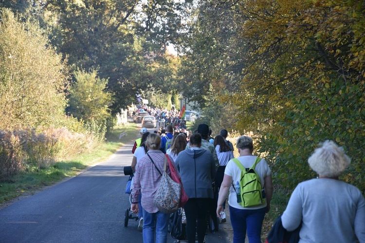 Pielgrzymka trzebnicka 2018 - cz. 12 - Oborniki Śląskie