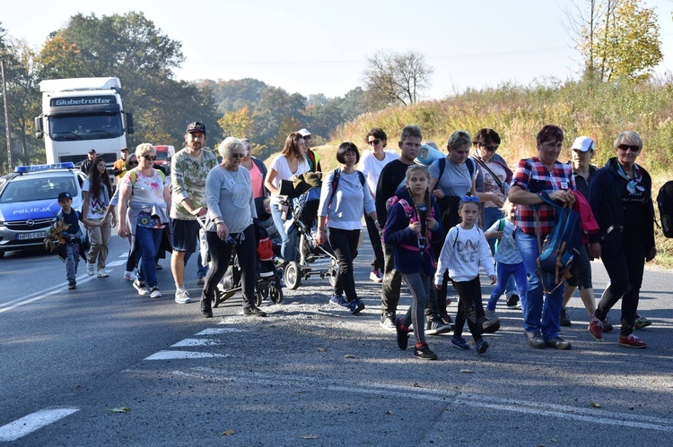 Pielgrzymka trzebnicka 2018 - cz. 12 - Oborniki Śląskie