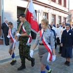 Uroczystość odsłonięcia pomnika niepodległości w Żmigrodzie