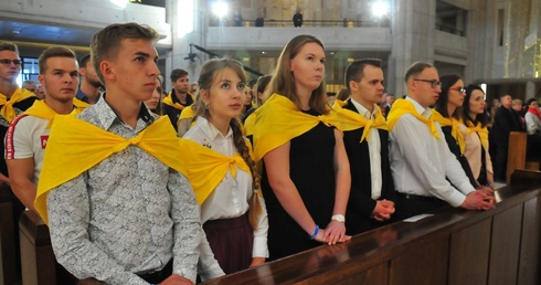 XVIII Dzień Papieski - Msza św. dla stypendystów Fundacji Dzieło Nowego Tysiąclecia