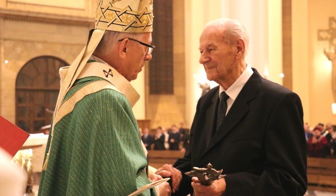 Prof. Mieczysław Chorąży nagrodzony 