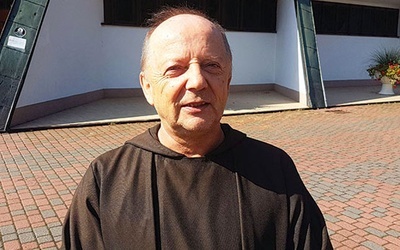O. Stanisław jest misjonarzem w Hondurasie.