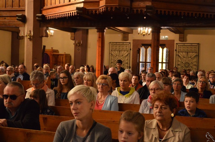 Obchody Dnia Papieskiego w Nowej Rudzie Słupiec